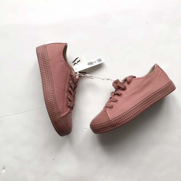 Zara Other - Zara NWT mauve canvas cap sneaker size 31(13.5 kids)